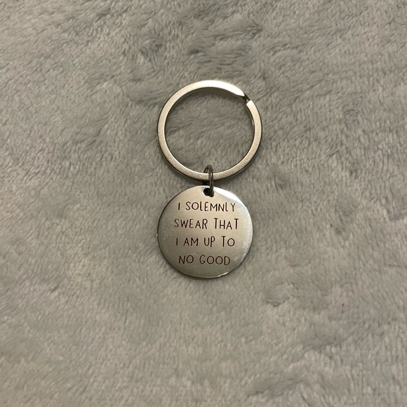 Engraved Silver Dog Tag Keychain - Picture 4 of 4
